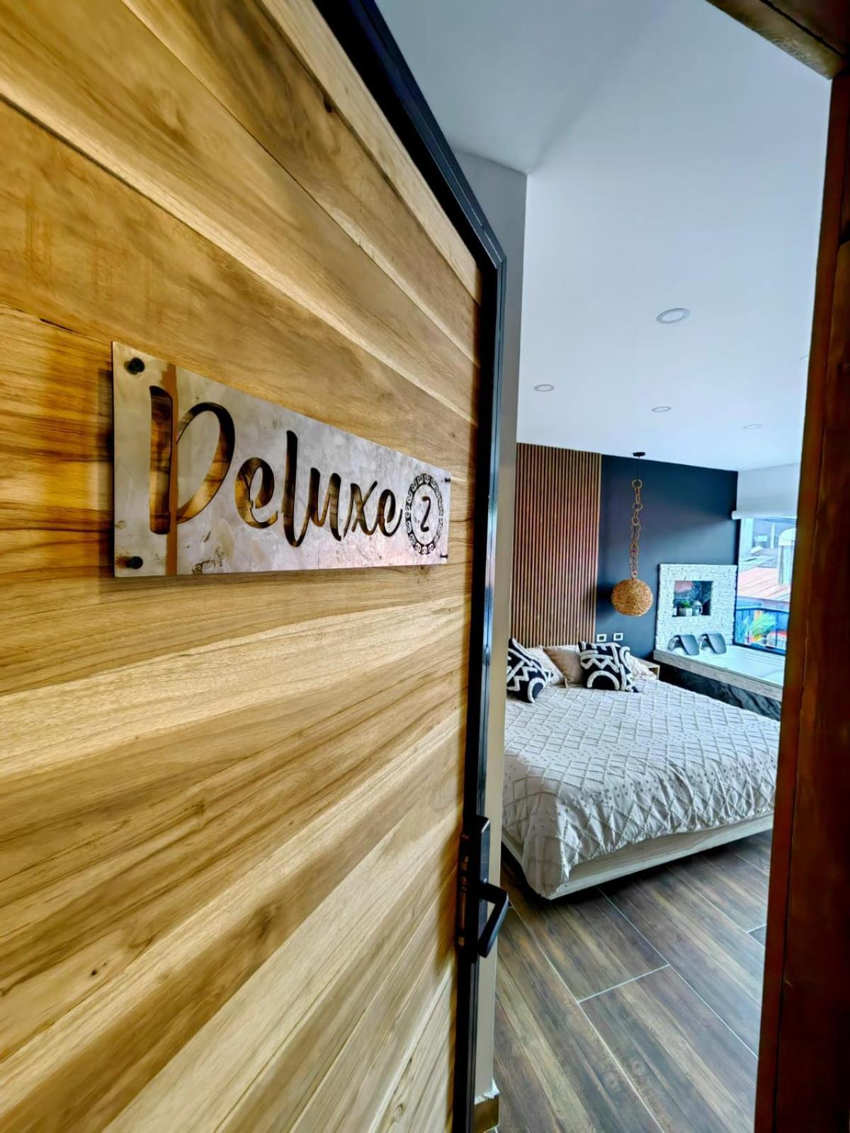 Habitacion Deluxe 2 Con Jacuzzi A 20 Mt Del Parque サレント エクステリア 写真