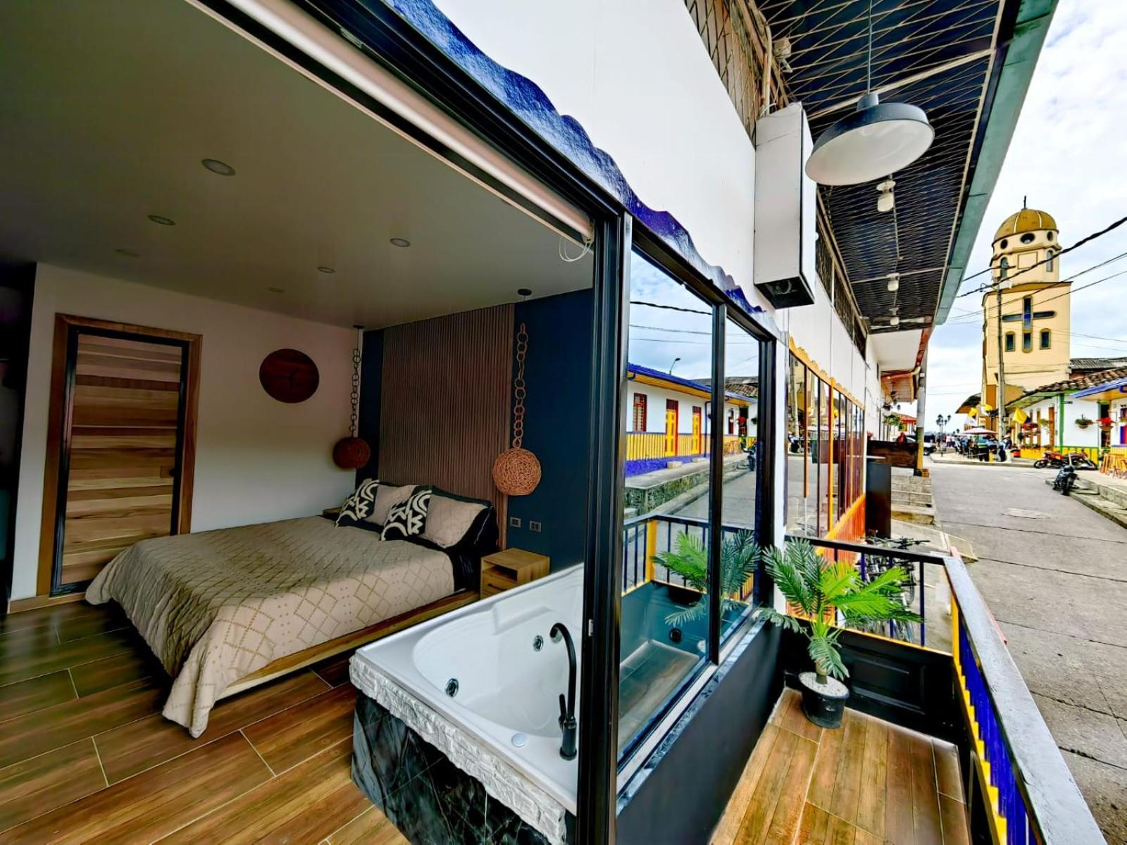 Habitacion Deluxe 2 Con Jacuzzi A 20 Mt Del Parque サレント エクステリア 写真