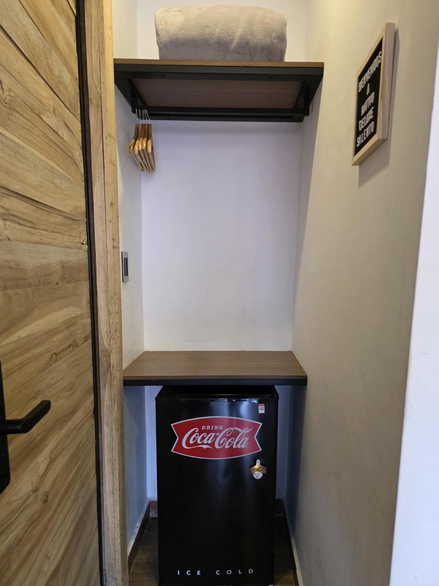 Habitacion Deluxe 2 Con Jacuzzi A 20 Mt Del Parque サレント エクステリア 写真